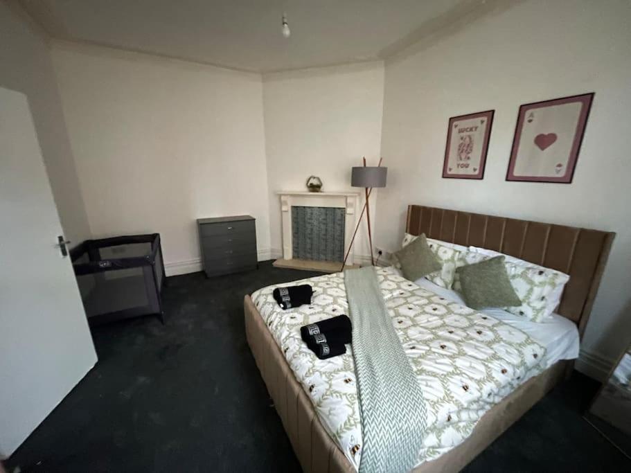 30 Percent Off Weekly Stays - 6 Bedroom House - 11 Beds ブラックプール エクステリア 写真