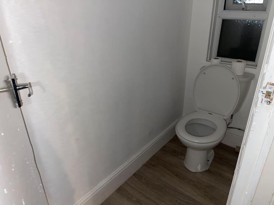 30 Percent Off Weekly Stays - 6 Bedroom House - 11 Beds ブラックプール エクステリア 写真