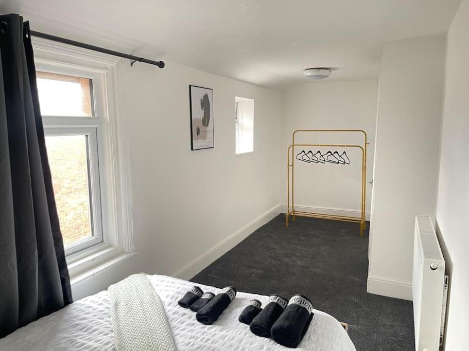 30 Percent Off Weekly Stays - 6 Bedroom House - 11 Beds ブラックプール エクステリア 写真