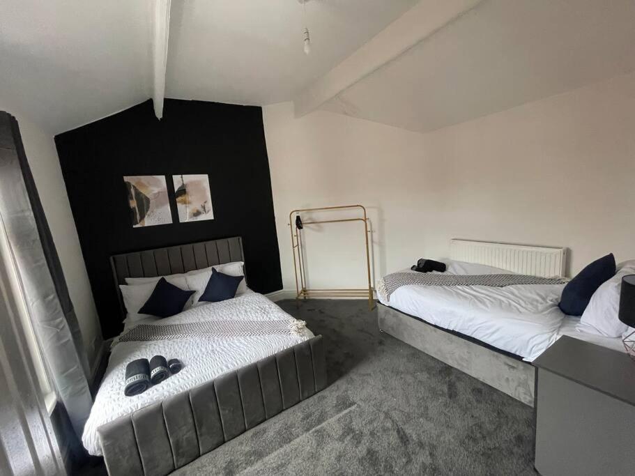 30 Percent Off Weekly Stays - 6 Bedroom House - 11 Beds ブラックプール エクステリア 写真
