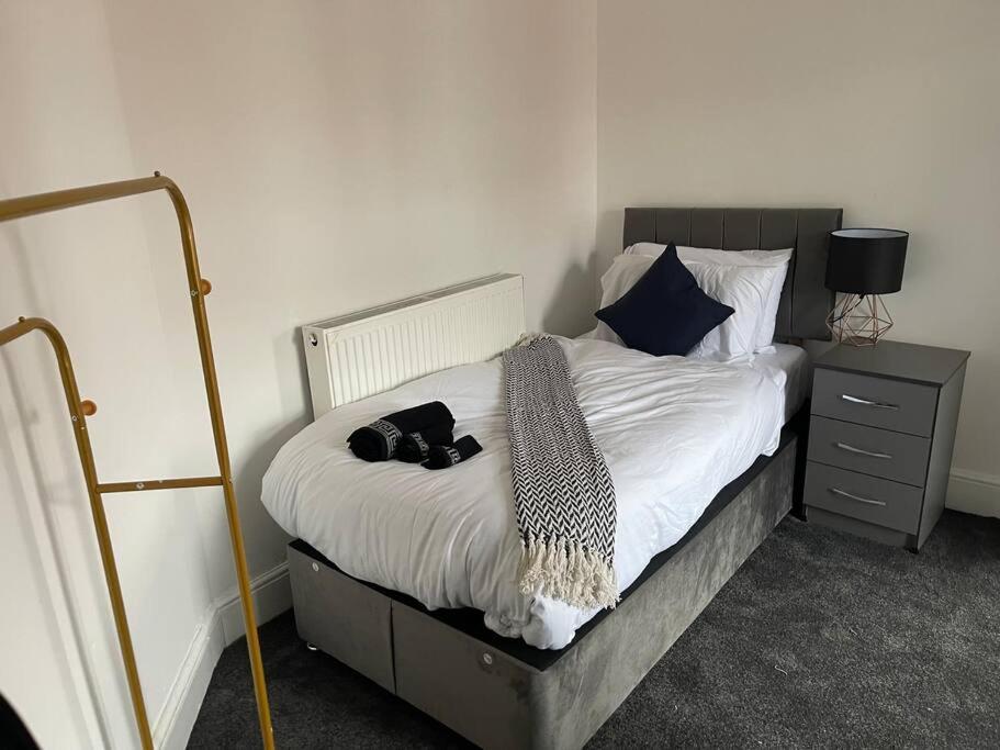 30 Percent Off Weekly Stays - 6 Bedroom House - 11 Beds ブラックプール エクステリア 写真