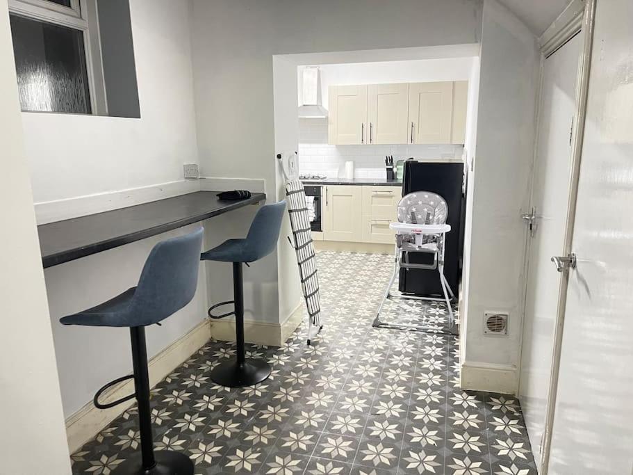30 Percent Off Weekly Stays - 6 Bedroom House - 11 Beds ブラックプール エクステリア 写真