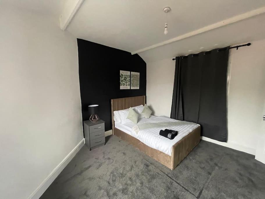 30 Percent Off Weekly Stays - 6 Bedroom House - 11 Beds ブラックプール エクステリア 写真